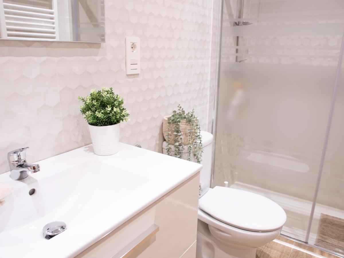 Precioso Apartamento En El Centro De أفيليس المظهر الخارجي الصورة